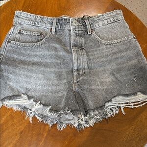 NWT Zara black distressed high rise jean shorts size 10